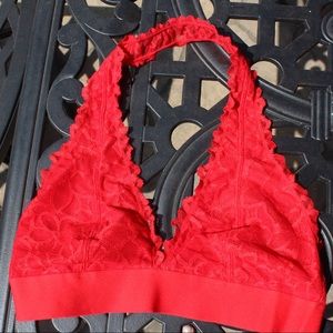 Red Victoria’s Secret bralette